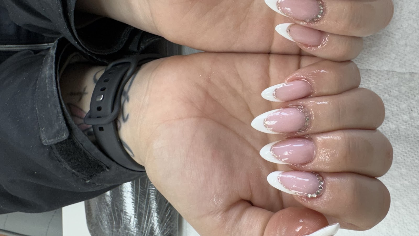 ART NAIL美甲店 logo